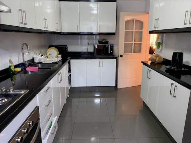 Se Vende Espectacular Departamento con Patio en Jardines del Sur.