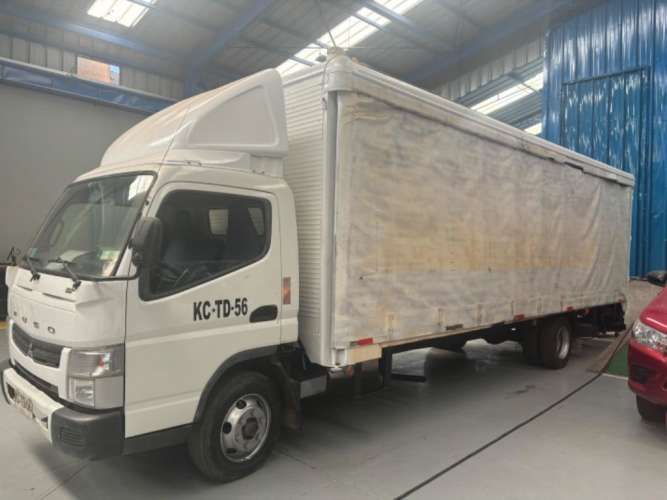Camión Mitsubishi Fuso Canter 815