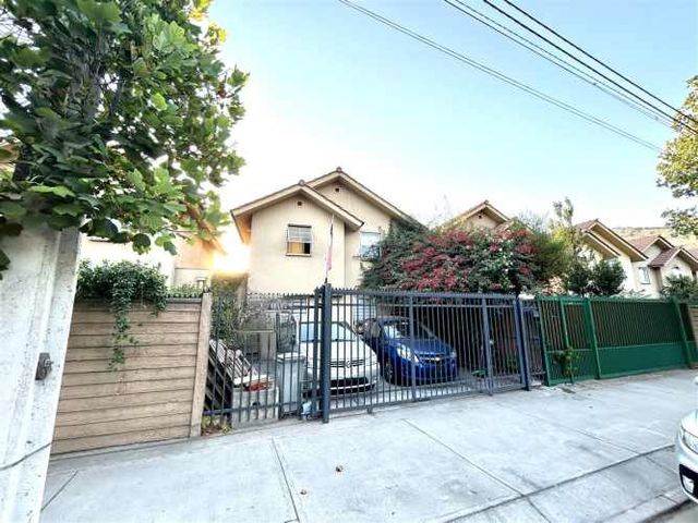 CASA Av. Los Libertadores con El Guanaco