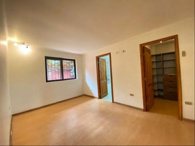 Venta Casa 4D/3B - Las Condes