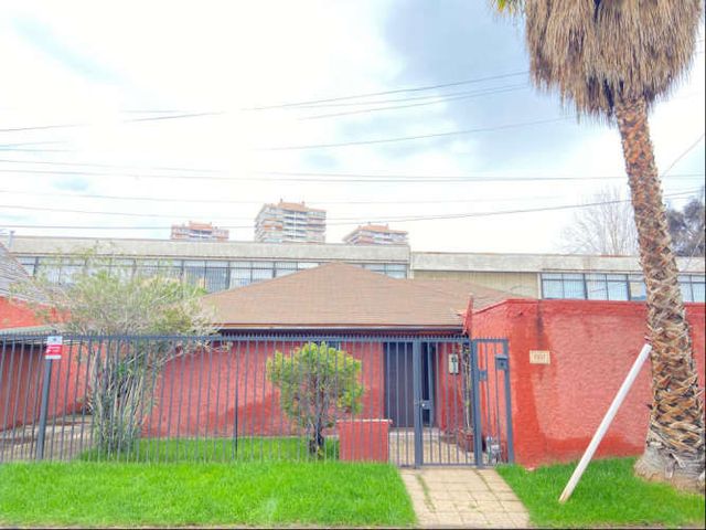 Venta Casa 4D/3B - Las Condes