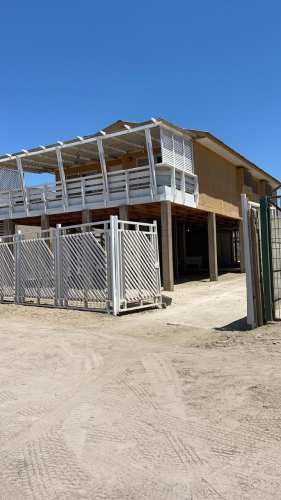 VENDO AMPLIA CASA EQUIPADA EN BALNEARIO DE HORNITOS- MEJILLONES