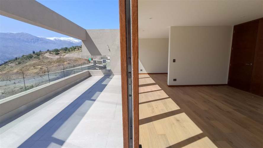 CASA Espectaculares vistas desde Cerro del medio / sin comision