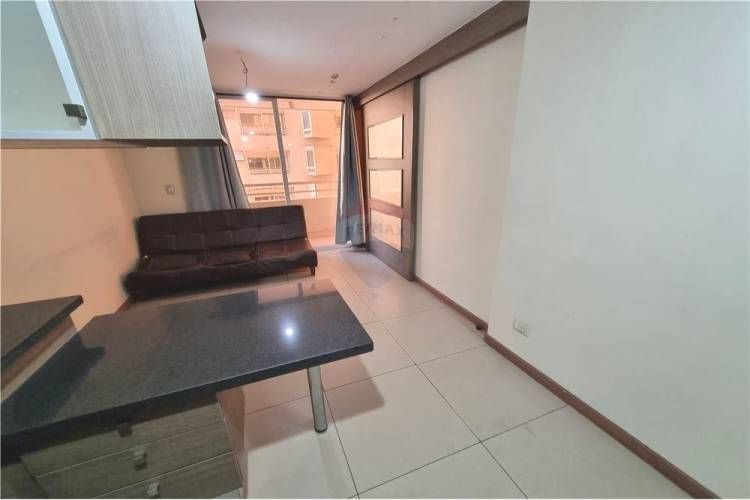 Como,muy iluminado,a pasos del metro, 1d/1b