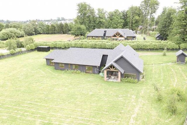 BONITA CASA EN LOMAS DE PILAUCO