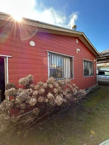 Vendo casa + cabaña en terreno de 260m2 a 8min. Del Centro