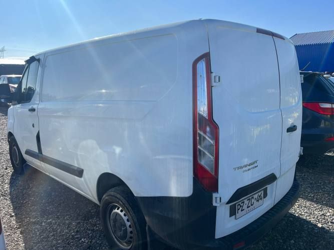 FURGON MARCA FORD MODELO TRANSINT CUSTON 2.2 AÑO 2021