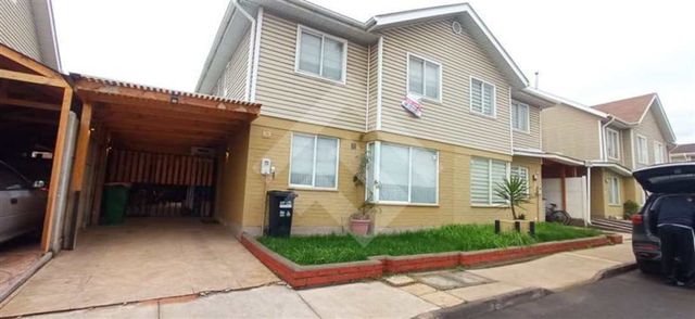 CASA Av. San Carlos/ Av. Ejercito Libertador