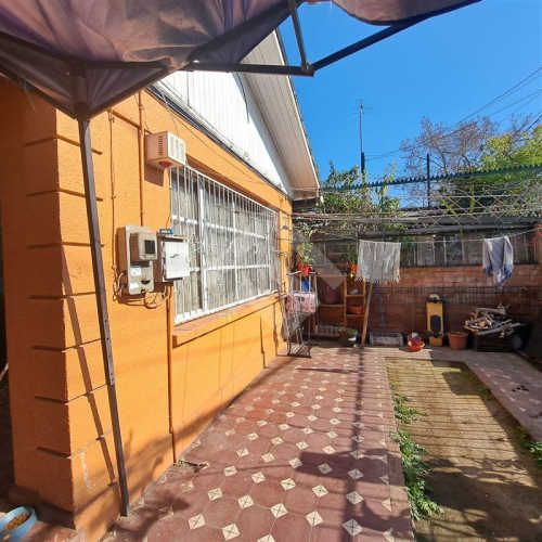 CASA La Errazuriz / Horacio Roman Salina