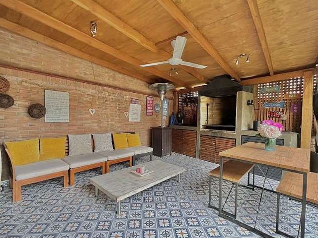 Casa COLEGIO EVEREST