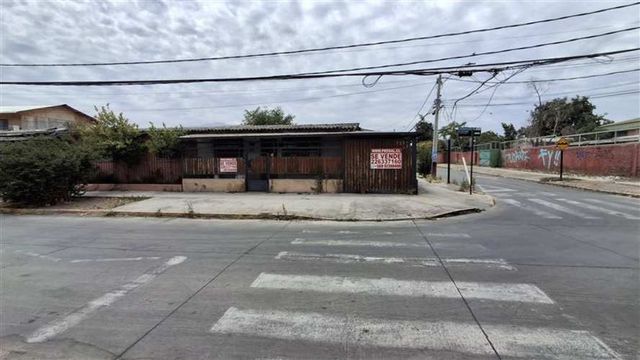 CASA En Venta Casa Esquina de 1 Piso en Población Clara Estrella