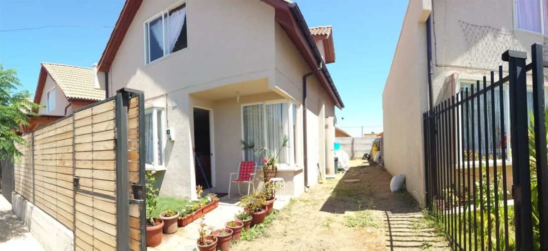 CASA LA RESERVA DE MACHALI