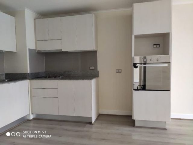 Amalia Errazuriz 956 (1 Est /1 Bod)