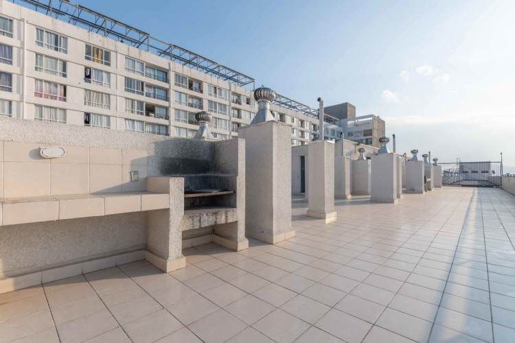 Av. María Rozas Velá