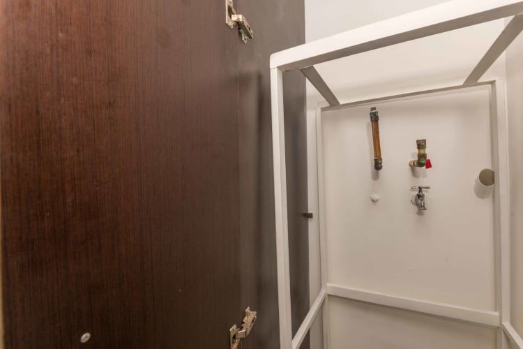 Av. María Rozas Velá