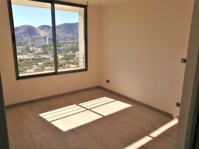 Los Carrera 1131 (1 Est )