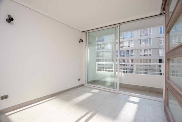 Sta. Petronila 28 (1 Est )