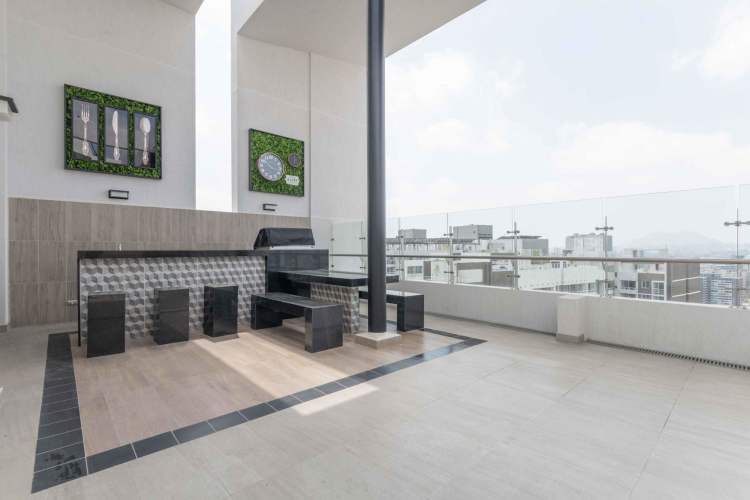 Av. María Rozas Velá