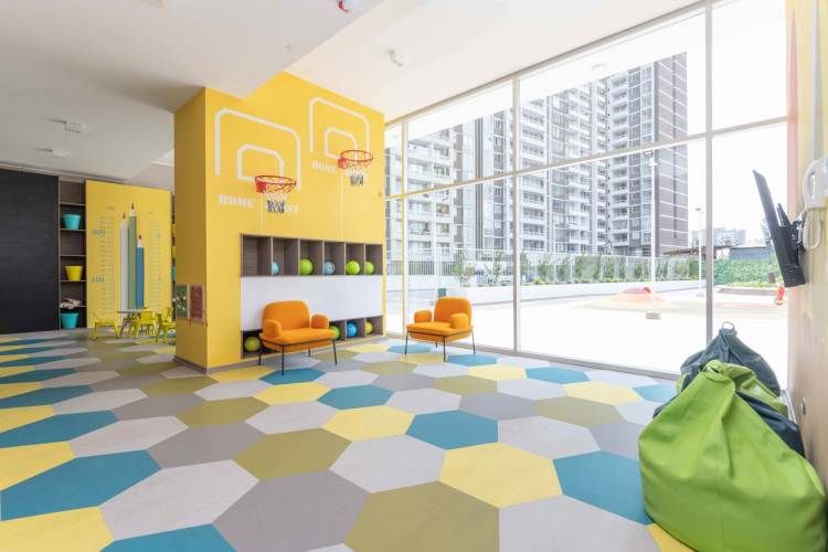 Av. María Rozas Velá