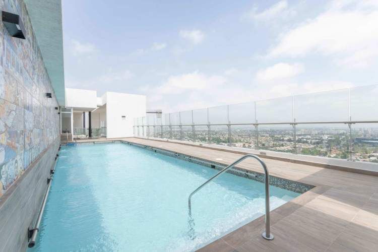 Av. María Rozas Velá