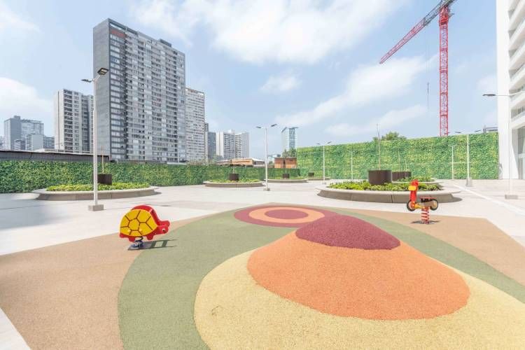 Av. María Rozas Velá