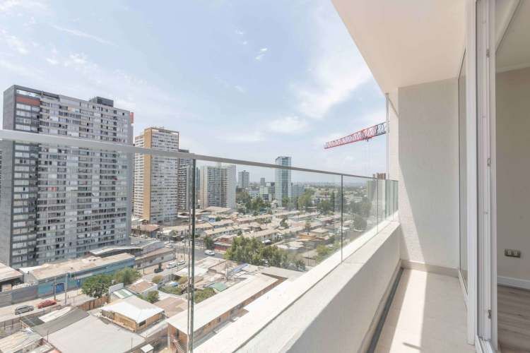 Av. María Rozas Velá