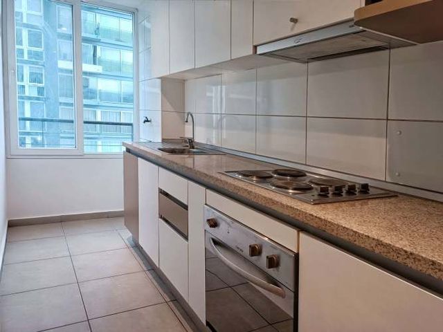 Av. Américo Vespucio (1 Est /1 Bod)