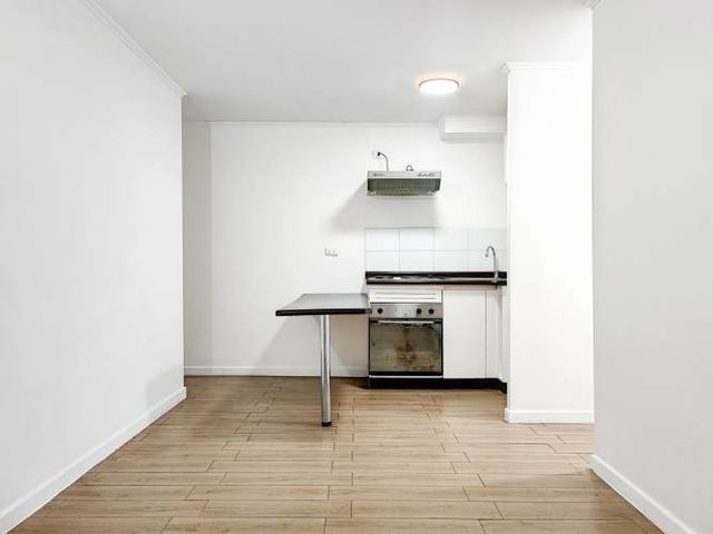 María Rozas Velásque (1 Est /1 Bod)