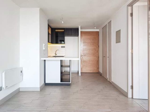 Av. Irarrázaval 5485 (1 Est /1 Bod)