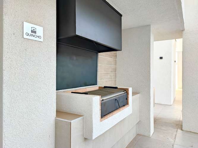 Chacabuco 1355 (1 Est )