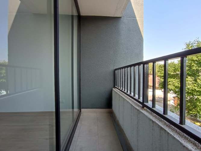 Chacabuco 1355 (1 Est )