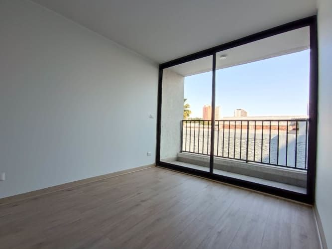 Chacabuco 1355 (1 Est )