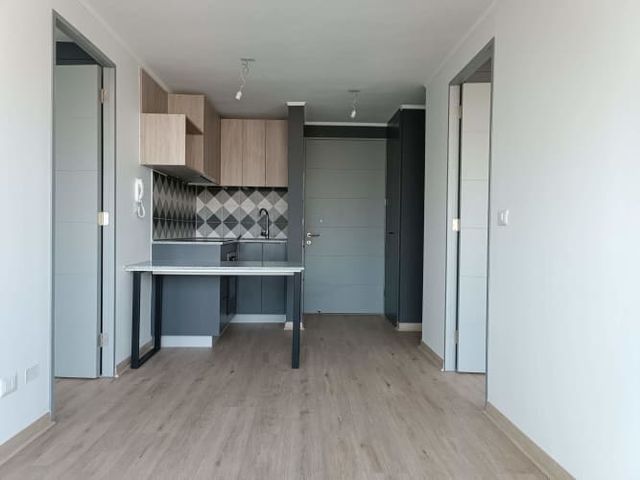 Chacabuco 1355 (1 Est )