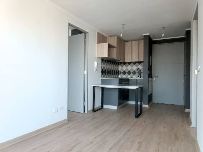 Chacabuco 1355 (1 Est )