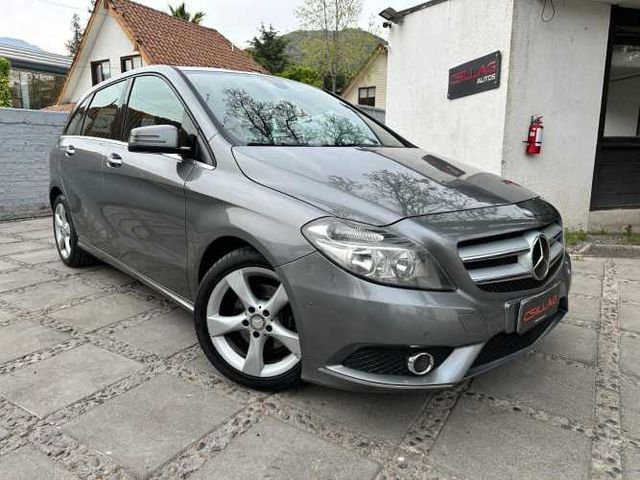 MERCEDES-BENZ B180 BLUEEFFICIENCY  2013