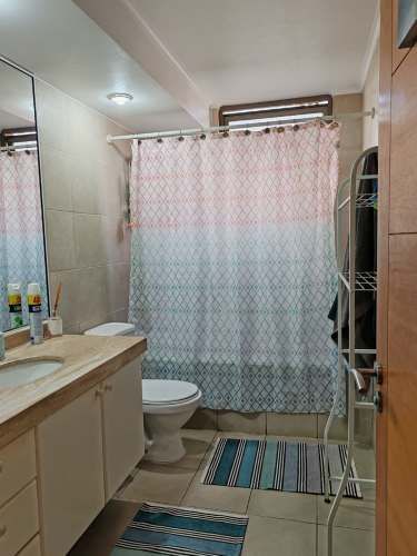 Se Vende Hermoso Departamento de 3 Dormitorios en Jardínes de Huayquique.