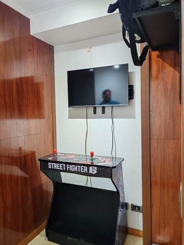 Se Vende Hermoso Departamento de 3 Dormitorios en Jardínes de Huayquique.