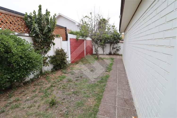 CASA Larrain Alcalde