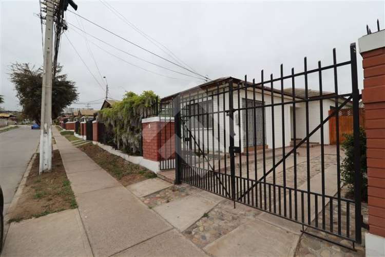 CASA Larrain Alcalde