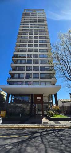 SE VENDE AMPLIO DEPARTAMENTO EN CONCEPCION