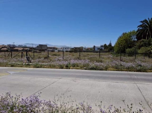 Terreno Construcción AV. AMANECER CON AUGUSTO DHALMAR