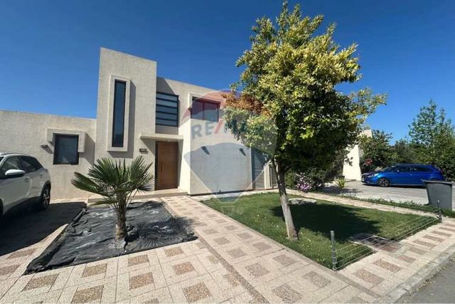 Cond. rukan  moderna e impecable!