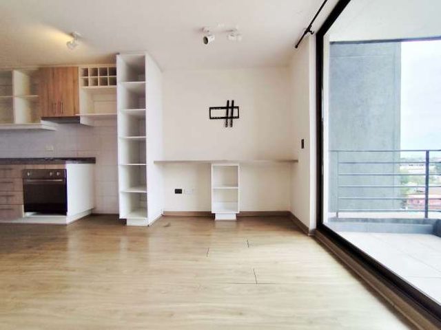 Av. Ossa 375 (1 Bod)