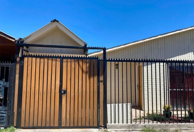 VENDO CASA BARRIO  LAS ROSAS  MAIPU  IMPECABLE   (LISTA  PARA  SER  HABITADA)