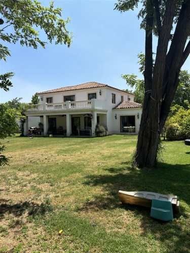 CASA Las Brisas de Chicureo