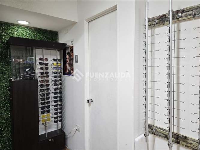 LOCAL COMERCIAL San Antonio/Moneda