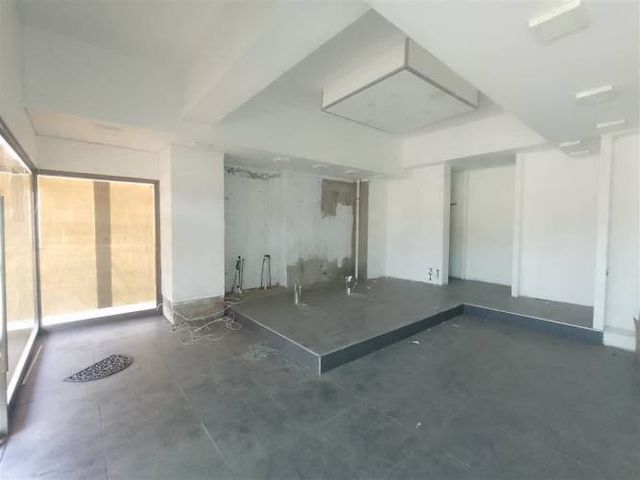 LOCAL COMERCIAL GASTON HAMEL NIETO CON CALAFQUEN