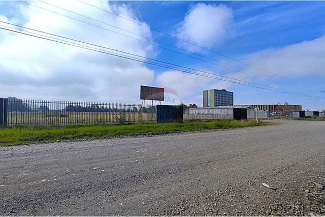 Venta de terreno urbano de 30.000m2