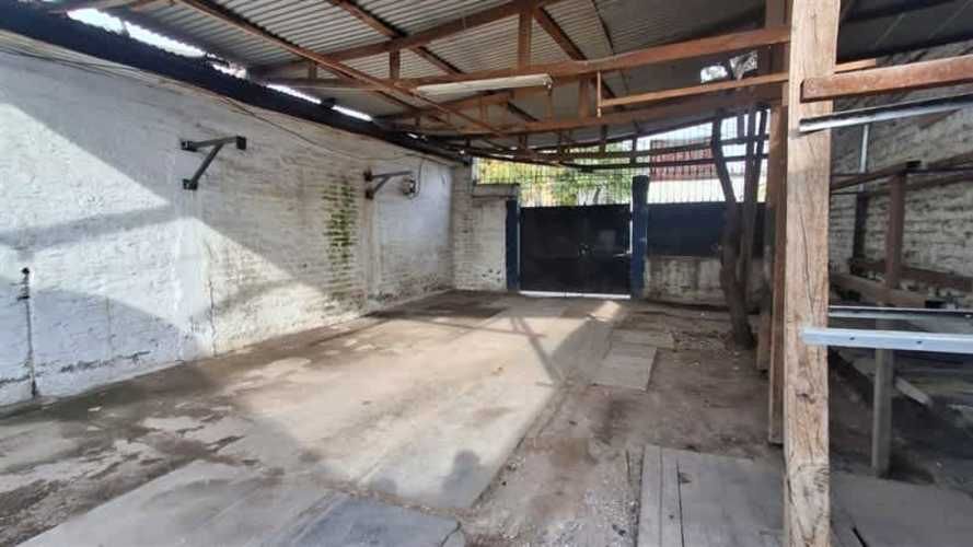 CASA En Venta Casa con Local Comercial. San Joaquín