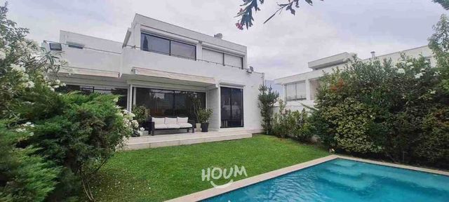 Casa en Domingo Calderon